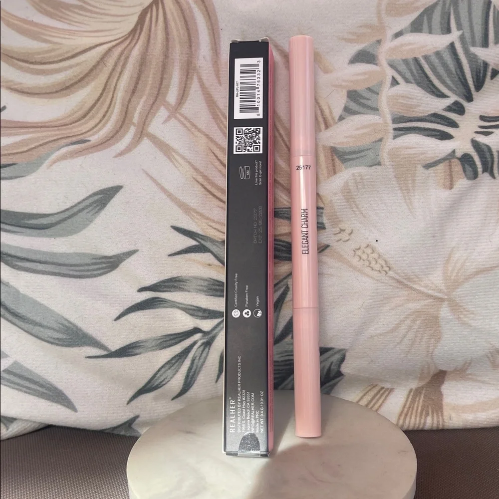 RealHer - Elegant Charm Lip Liner